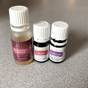 3 diffuser oil’s.  Sclaressence, longevity and progessence plus